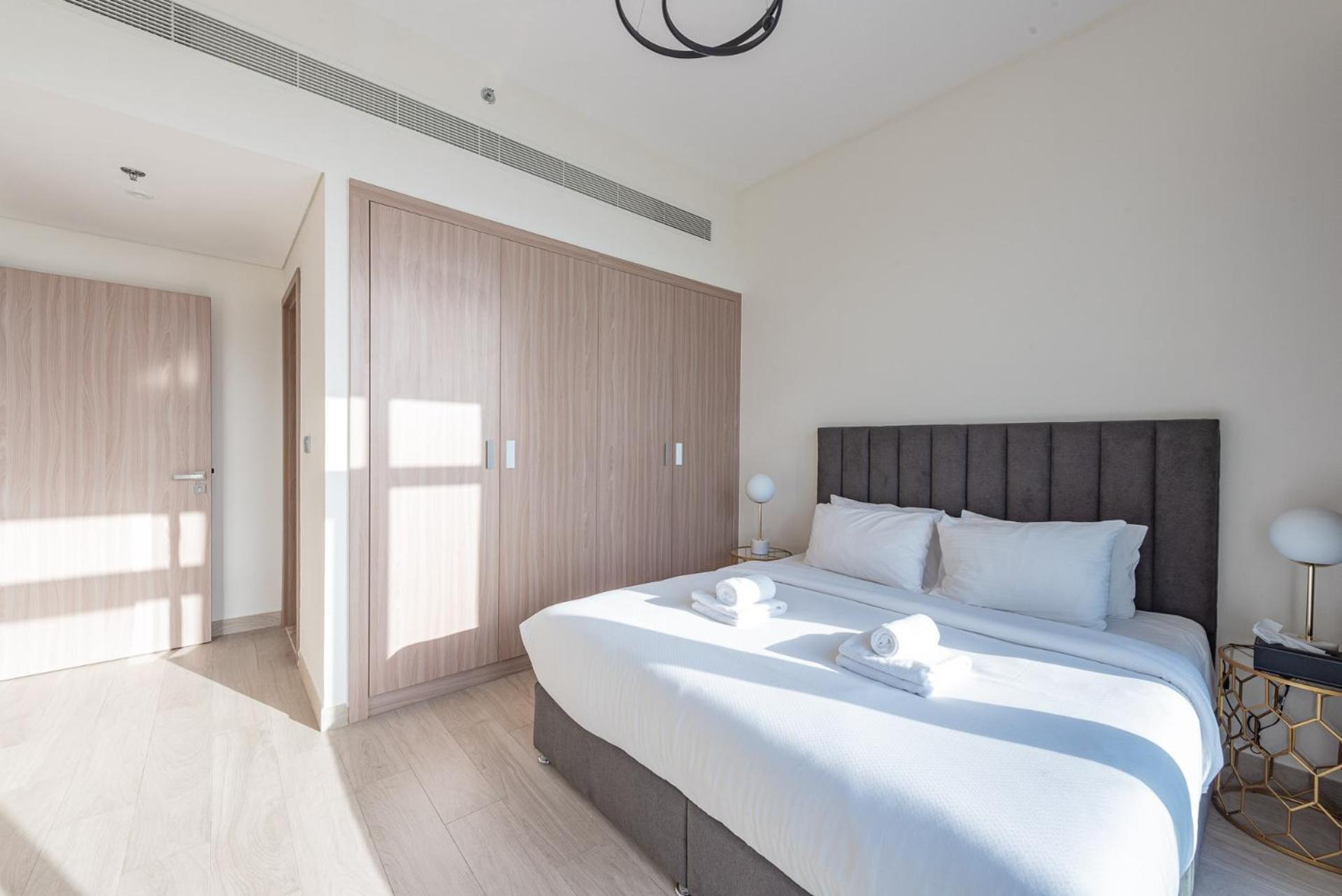 Cozy & Convenient 1Br Haven In Al Jaddaf Apartment Дубай Екстериор снимка