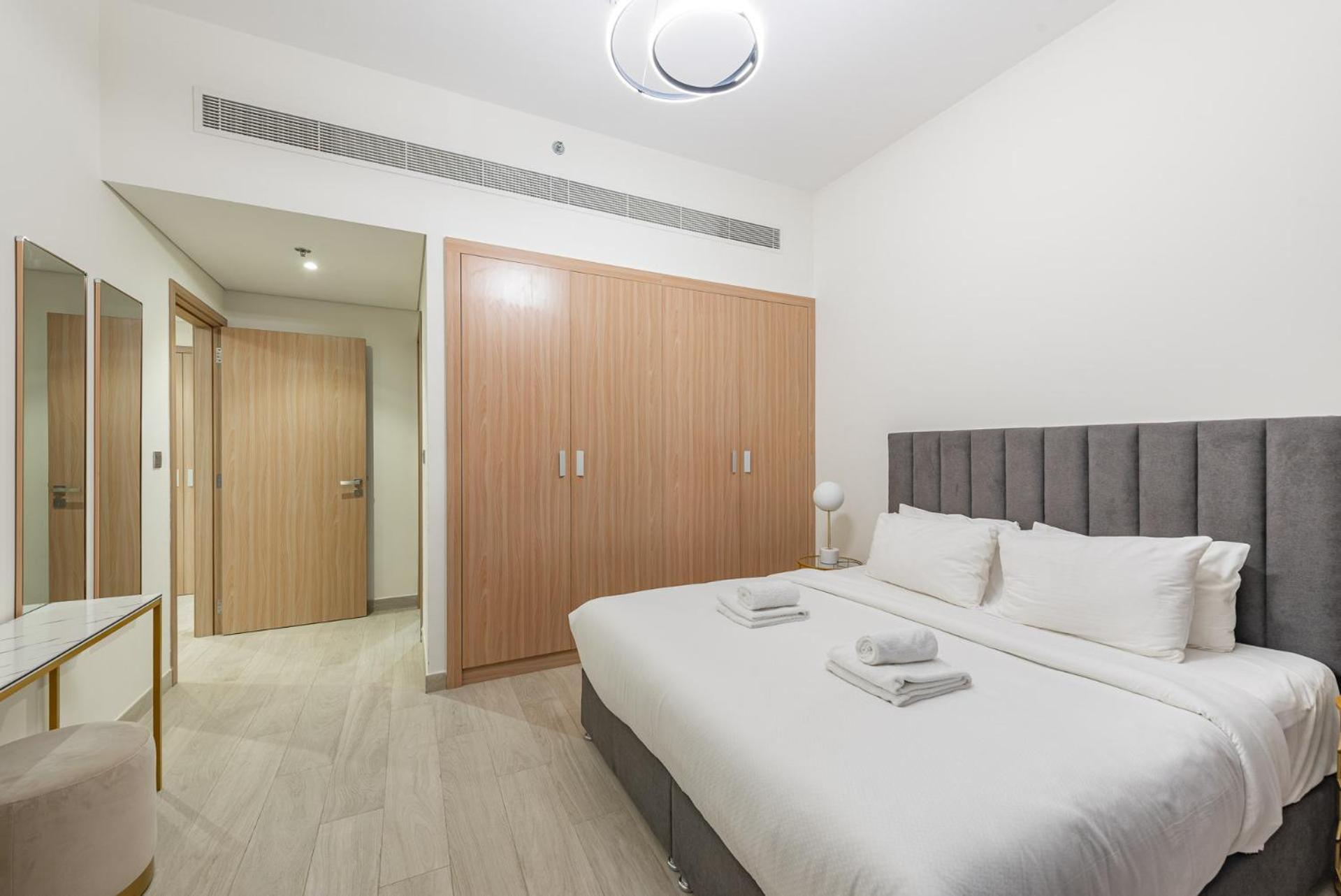 Cozy & Convenient 1Br Haven In Al Jaddaf Apartment Дубай Екстериор снимка