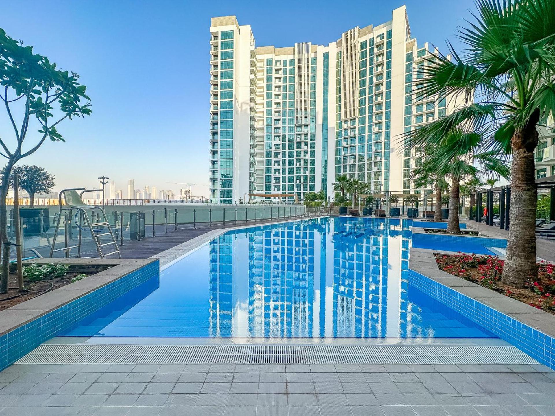 Cozy & Convenient 1Br Haven In Al Jaddaf Apartment Дубай Екстериор снимка