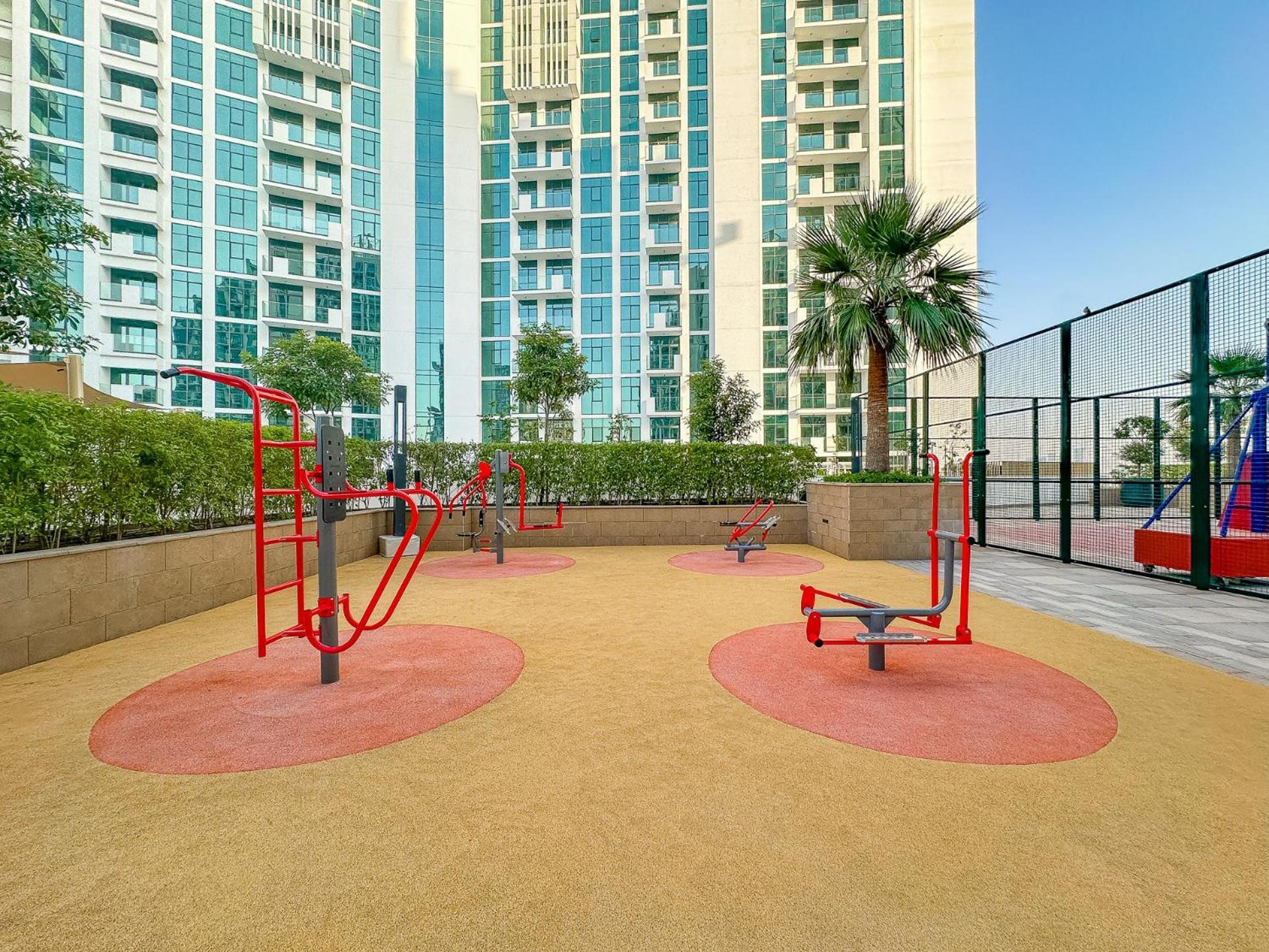 Cozy & Convenient 1Br Haven In Al Jaddaf Apartment Дубай Екстериор снимка