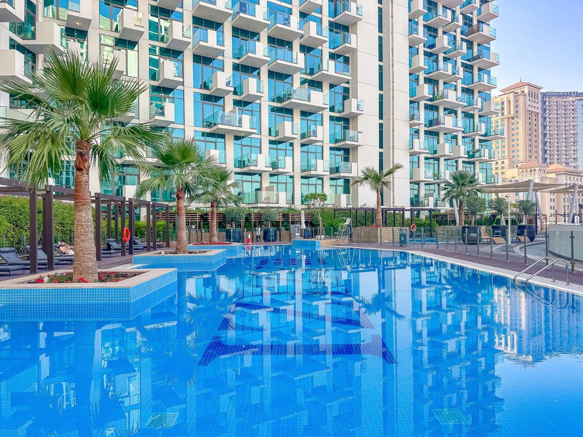 Cozy & Convenient 1Br Haven In Al Jaddaf Apartment Дубай Екстериор снимка